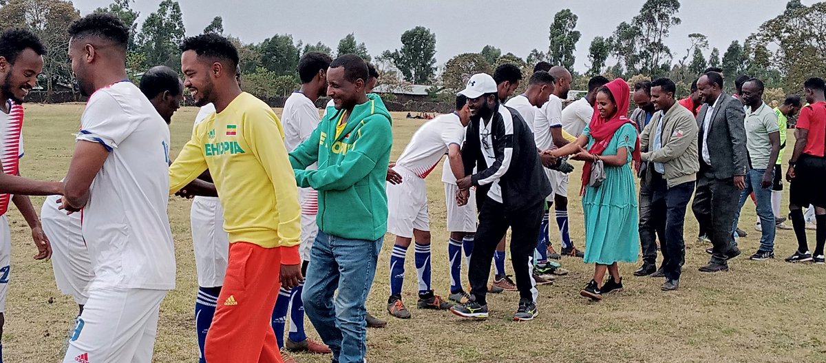 ankeshacom12's tweet photo. 11ኛው መላው የአዊ ብሔረሰብ አስተዳደር የመንግስት ሰራተኞች ስፓርት ንቅናቄ ውድድር በአንከሻ ጓጉሳ ወረዳ በአገው ግምጃ ቤት ከተማ መካሄድ ጀመረ። https://t.co/xdUeD7MFvk
