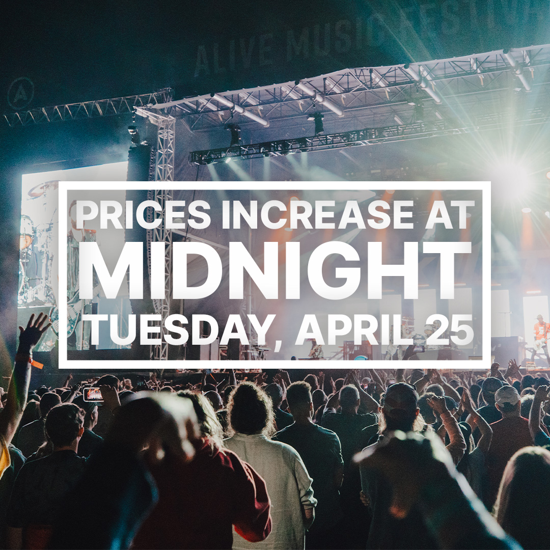 AliveFestival's tweet photo. Reminder 🚨 Secure your 3-Day or 1-Day tickets by MIDNIGHT tonight and save over 20% off gate pricing. Plus, campsite options are going fast, so be sure to lock in your campsite today if you haven’t already! All of this and more available at  https://t.co/bNXOyn4QhE ⛺️🌲🎸 https://t.co/VgnjibuzFh