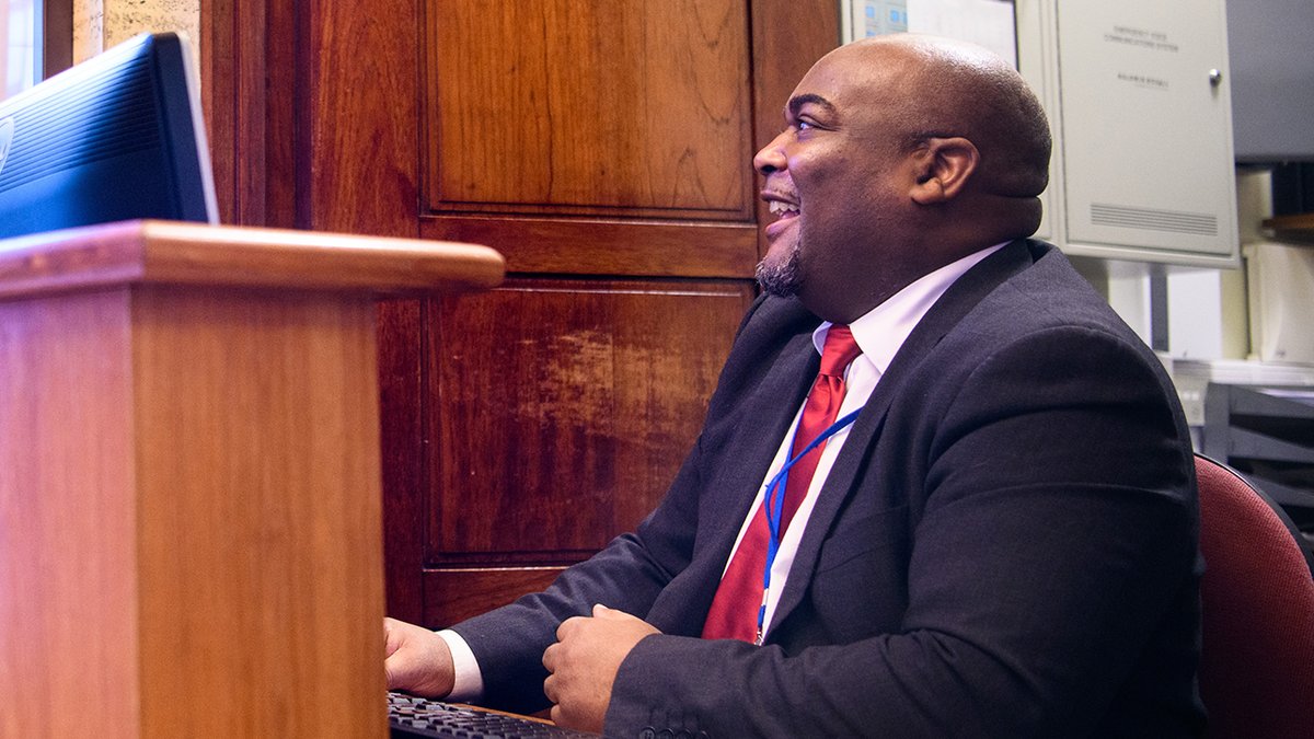 This afternoon we're celebrating the much-loved former IHR receptionist Glen Jacques and his contribution to the IHR. You can read about Glen, and the detailed scale model of the original IHR buildings that he made, in this blog post 👉  blog.history.ac.uk/2023/04/a-cele…