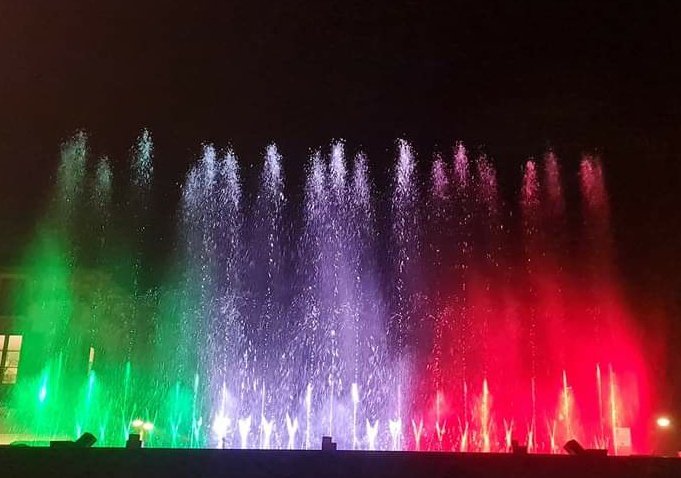 muttleysvers's tweet photo. #pietrasanta #24aprile23  spettacolari #fontanedanzanti, anticipate da Filarmoniche di CapezzanoMonte e SantaCecilia di Levigliani, 
hanno impegnato ns squadre x "Luci e suoni sull'acqua"
👉video https://t.co/Gb7EyT2NmU
#tricolore #25aprile
#Safety #security #volontariperpassione https://t.co/HdNPggxidQ