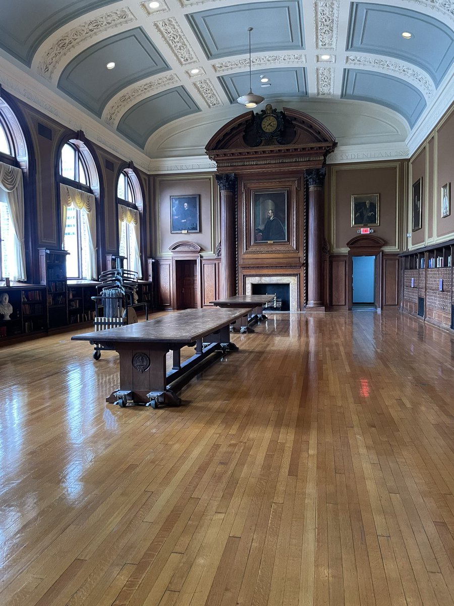 carocast1's tweet photo. Presenting our research at the @CollegeofPhys @MutterMuseum 
@JeffersonJCPH @frasso_rosemary #PublicHealth https://t.co/cq41jkB4ud