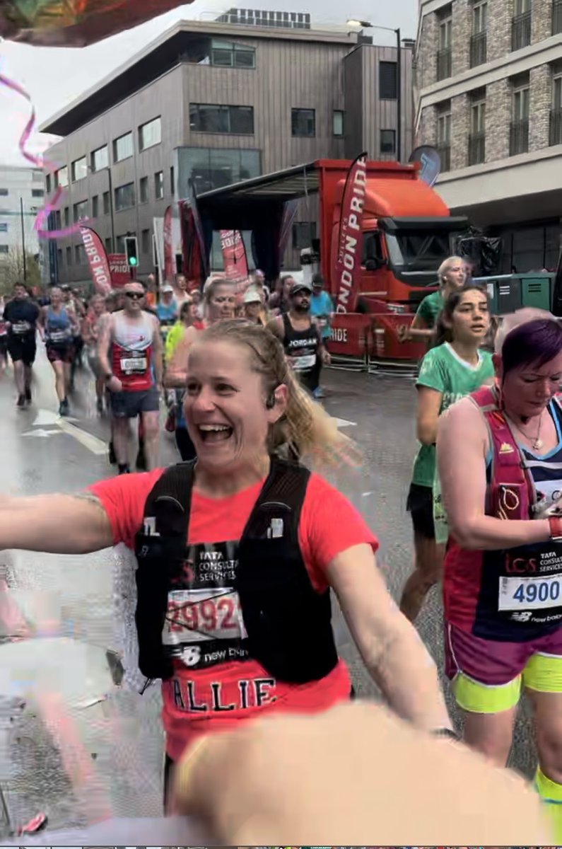 RealDeal's tweet image. I did it ☺️

Feeling proud of myself for training for &amp;amp; completing a marathon with 102 days notice, and so lucky to have an outstanding support squad behind me. 

Shaving 17 minutes off my previous time despite the rain felt nice too. 

#LondonMarathon #WeRunTogether