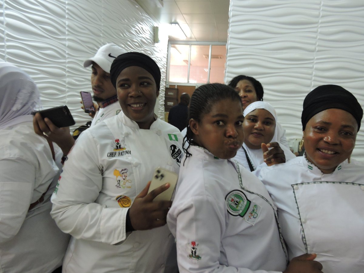 NIHOTOUR_NG's tweet photo. #52Daystogo!

The best way to enjoy the festival is with family and friends, so make sure you include the hashtag #nihotourgastronomyfestival2023 and share with everyone🎭🎭🎭🎭
🍝🥘🍔🍖🍘🍱🍜🍛🍲🥗🥣🥫

#nihotourgastronomyfestival2023🍎
#finedining🍲
#catering🥗
#unwto🍤 https://t.co/p4ThSafKE9