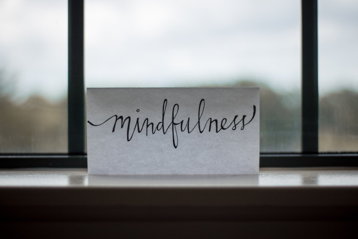 MeteorPub's tweet image. 💡Foster mindfulness in the classroom!💡 Attend our Presence Workshop on 4/26 at 4:00pm EDT. Learn strategies to help students stay focused and present during learning. Reserve your seat: loom.ly/l12sPbw #TheJourneyWorkshops #Presence