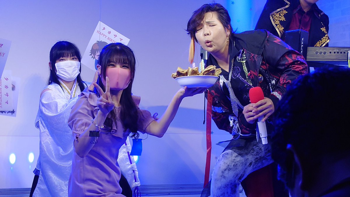 fuufuu9's tweet photo. THE cold ～第１章［饗宴］～のTHE cold
ソロやcold曲、貴様の誕生日祝ったり、令和のヤングマン(笑)HIDEKIさんのソロがあったり、貴様クイズなど盛りだくさんな内容で楽しい時間を過ごせました。
第2章もぜひHIDEKIさんには頑張ってもらいましょうｗ
貴様も誕生日おめでとうございます！

#THEcold https://t.co/b0ZEb6dNgz