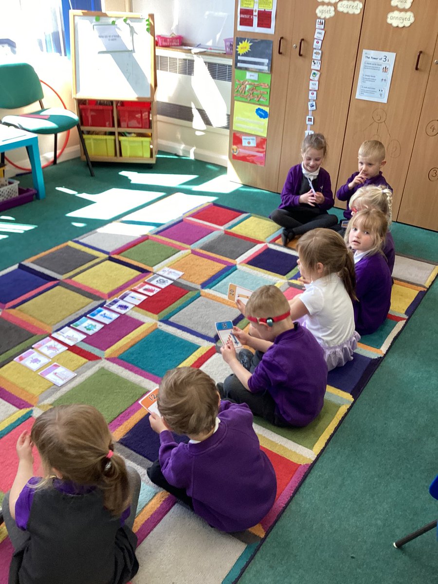 TadPrimaryAcad's tweet photo. This week team Venus have been enjoying learning about numbers 10-20. We have have ordered numbers to 20 and discussed how each number is made up of โ10 and some moreโ. For example, 15 is made up of 10 and 5. #Tadcastermaths #TadcasterEYFS @eboractrust https://t.co/5VJVfCr0Os