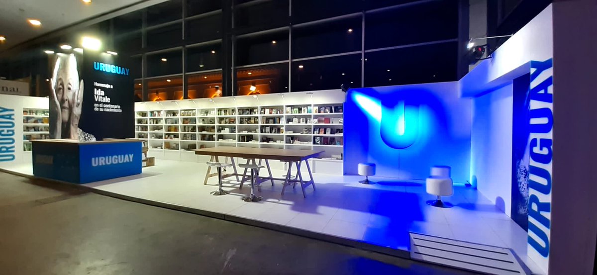 pdasilve's tweet photo. El stand de Uruguay ya casi pronto para participar en la Feria del Libro de Buenos Aires. ¡El MEC apoya al libro, a los autores y a los editores! https://t.co/aEOwA3B97L