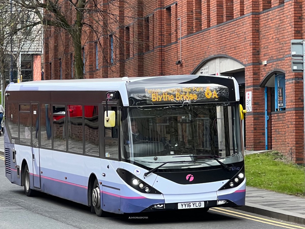 ShropBusSpotter's tweet image. First Potteries ADL Enviro 200 MMC Seen Leaving Hanley Bus Station On Service 6A To Bly The Bridge 67142  YY16 YLO 📸🚌