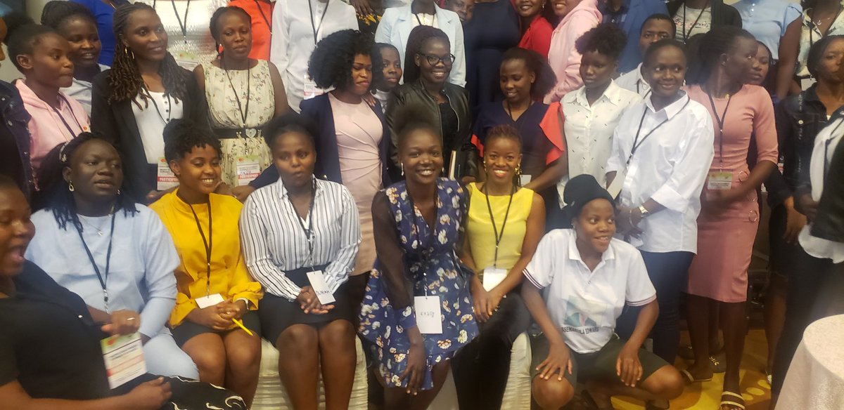 aguticissy98's tweet photo. #workreadinessworkshop  with one of the facilitators  Mrs .Sarah Kagingo @MCFMakerere @MastercardFdn @SarahKagingo https://t.co/LHDIqVxTpb