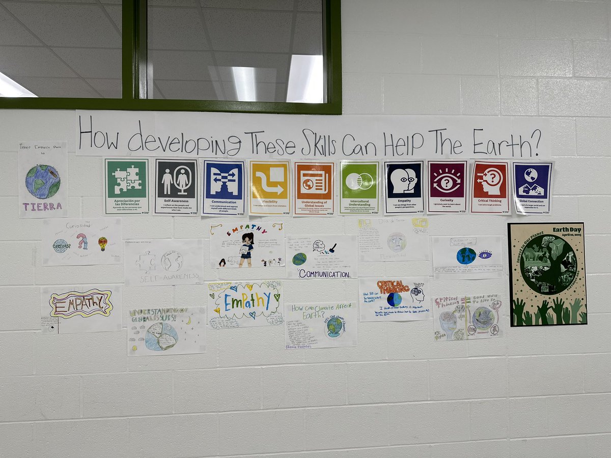 TefiBVV's tweet photo. HAPPY 🌎 DAY!!! 04/22
At @RobertaRdMiddle my 6th science students made signs explaining how having Global Leader Skills could help the Earth! They are beautiful! @ParticipateLrng #teacherambbassador @UN https://t.co/F41GOJc0b3