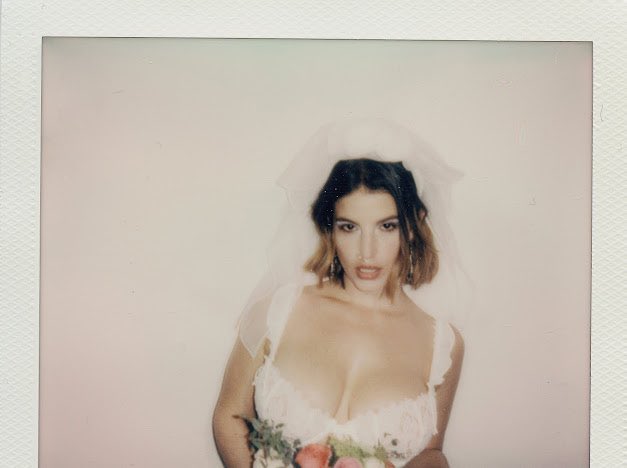 💐 https://t.co/7n74FxKqpO 👰🏻&zwj;♀️ https://t.co/i1ICexrqRe<a href="/tag/staytuned"class="tags"><span>#staytuned</span></a>