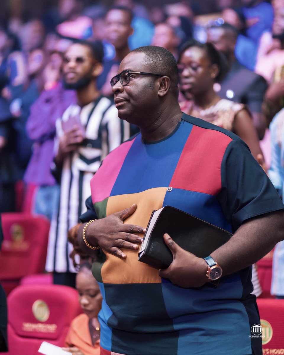 themakershouse's tweet photo. When God wants to bless a person, He first gives them ideas. Whenever God gives you ideas, He gives you the right people to help push those ideas forward. Who do you have in your life? How are they contributing to your divine purpose?
.
.
#AppointedPlace
#People
#WeAreTMH https://t.co/Fqkep9c4De