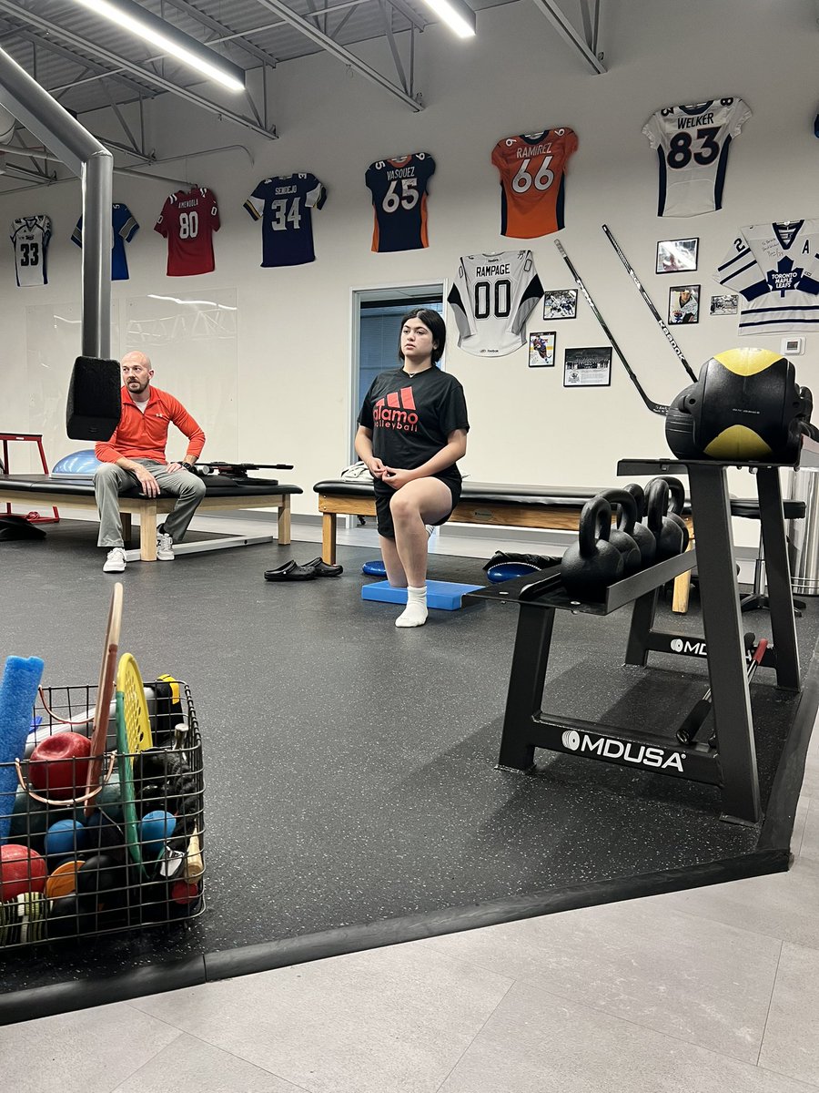 PonceAdele13's tweet photo. Thanks @StrattonSpine for keeping me healthy! #Alamo14P #LSRegionals #BIDhunt https://t.co/Dz0KqPszfw