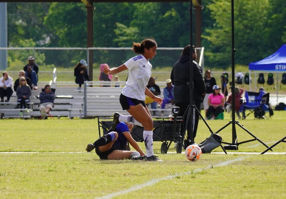 SorayaHayes2026's tweet photo. Beast Mode means go until a whistle! Loved how our team kept strong &amp; beat Solar 1-0! Another clean sheet for defense #defenserocks #SorryNotSorry 

@NickSoutar @StingSoccerClub @StingECNLRoyal @ECNLgirls @EcnlTexas @TopDrawerSoccer @PrepSoccer @ImYouthSoccer @ImCollegeSoccer https://t.co/y1dEops8eO