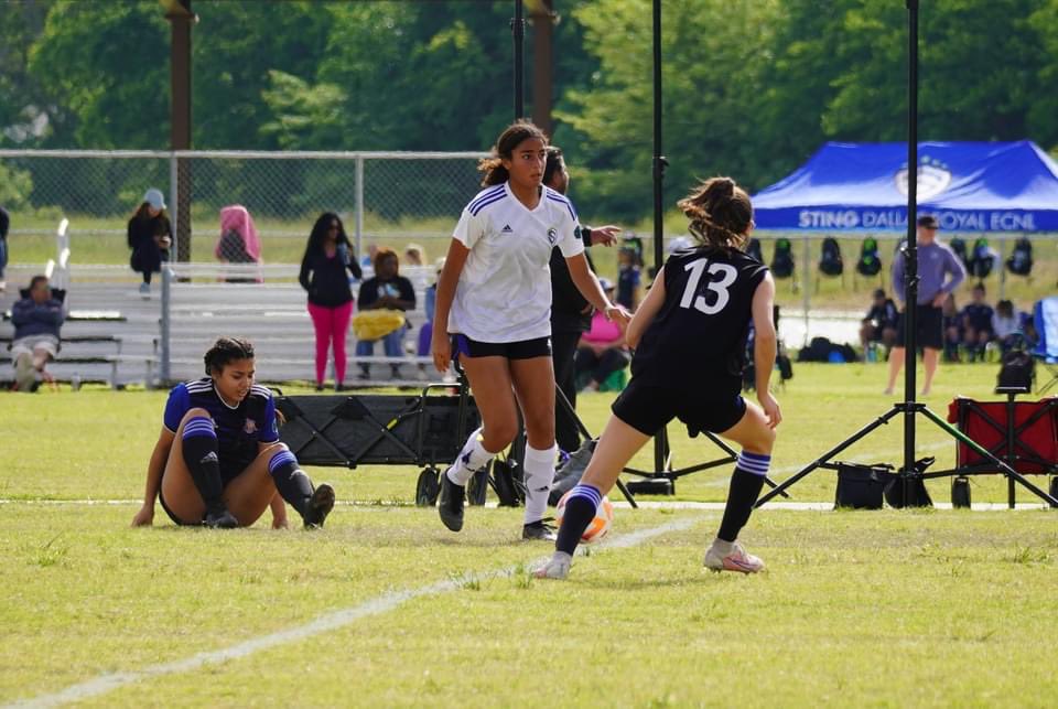 SorayaHayes2026's tweet photo. Beast Mode means go until a whistle! Loved how our team kept strong &amp; beat Solar 1-0! Another clean sheet for defense #defenserocks #SorryNotSorry 

@NickSoutar @StingSoccerClub @StingECNLRoyal @ECNLgirls @EcnlTexas @TopDrawerSoccer @PrepSoccer @ImYouthSoccer @ImCollegeSoccer https://t.co/y1dEops8eO