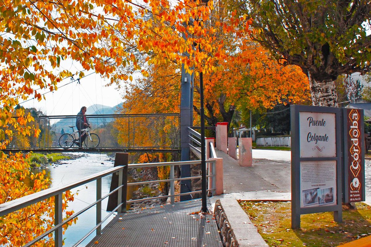TurismoStaRosa's tweet photo. Un paseíto virtual por otoño en Santa Rosa 😍
🤫 Falta muy poquito para el finde largo, venís??
#OtoñoEnSantaRosa #SantaRosadeCalamuchita #DondeSiempreVolves
@turismocba https://t.co/bRWhjbCSzC