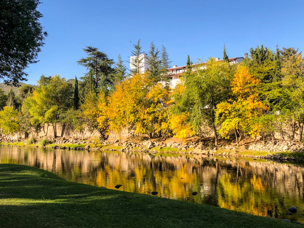 TurismoStaRosa's tweet photo. Un paseíto virtual por otoño en Santa Rosa 😍
🤫 Falta muy poquito para el finde largo, venís??
#OtoñoEnSantaRosa #SantaRosadeCalamuchita #DondeSiempreVolves
@turismocba https://t.co/bRWhjbCSzC