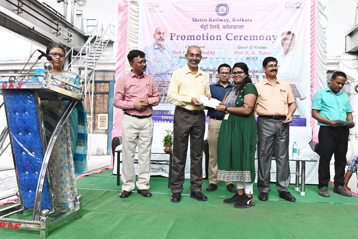 metrorailwaykol's tweet photo. A #MegaPromotionCeremony was organised today at #Noapara Carshed in which GM Shri P. Uday Kumar Reddy handed over the #PromotionOrders to 140 staff. GM said that this ceremony would encourage all to work for the betterment of the organisation.
#Youngkolkatans
#MetroRailway https://t.co/xr781uYO8D