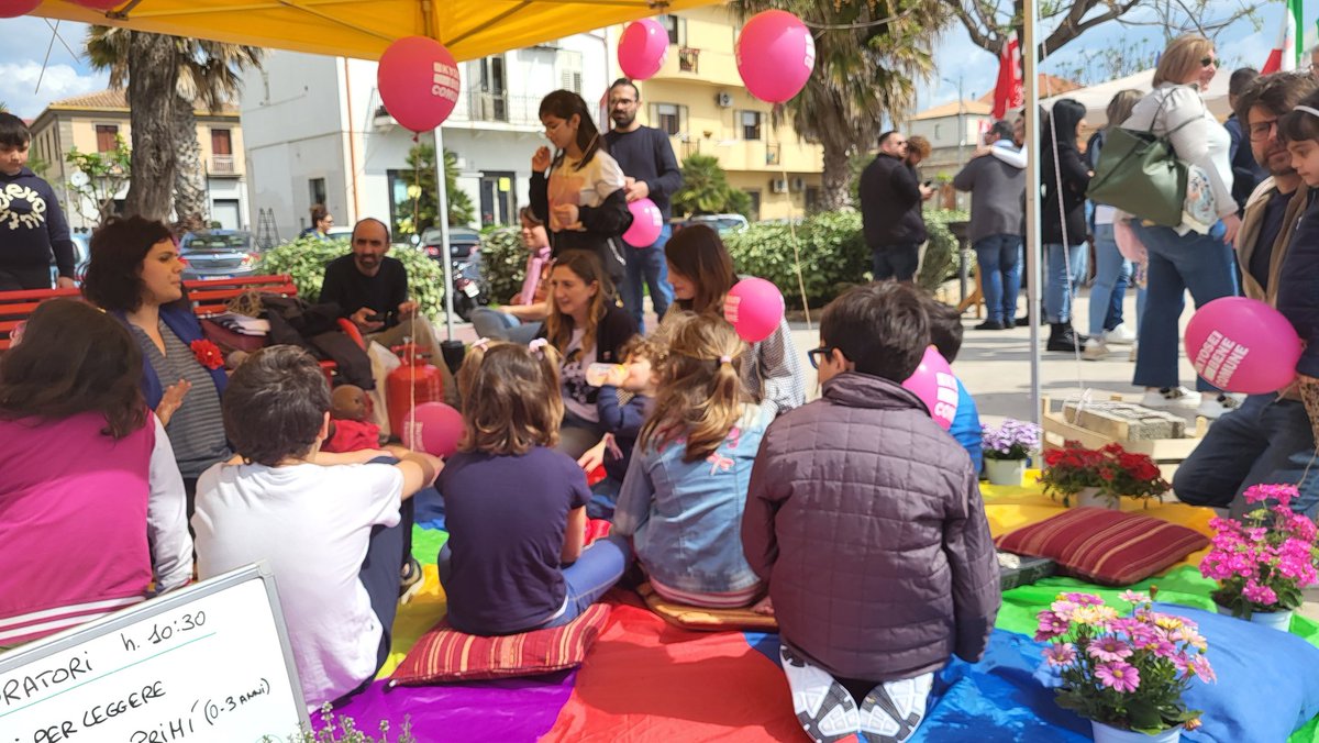 🌹🇮🇹 Stamattina per celebrare la #libertá, la #democrazia, la #pace. Buona #festadellaliberazione, sempre e per sempre dalla stessa parte, quella della Costituzione antifascista. W la Resistenza, W il #25aprile, ora e sempre.#25aprile2023 #bollaciao #kyoseicooperativasociale