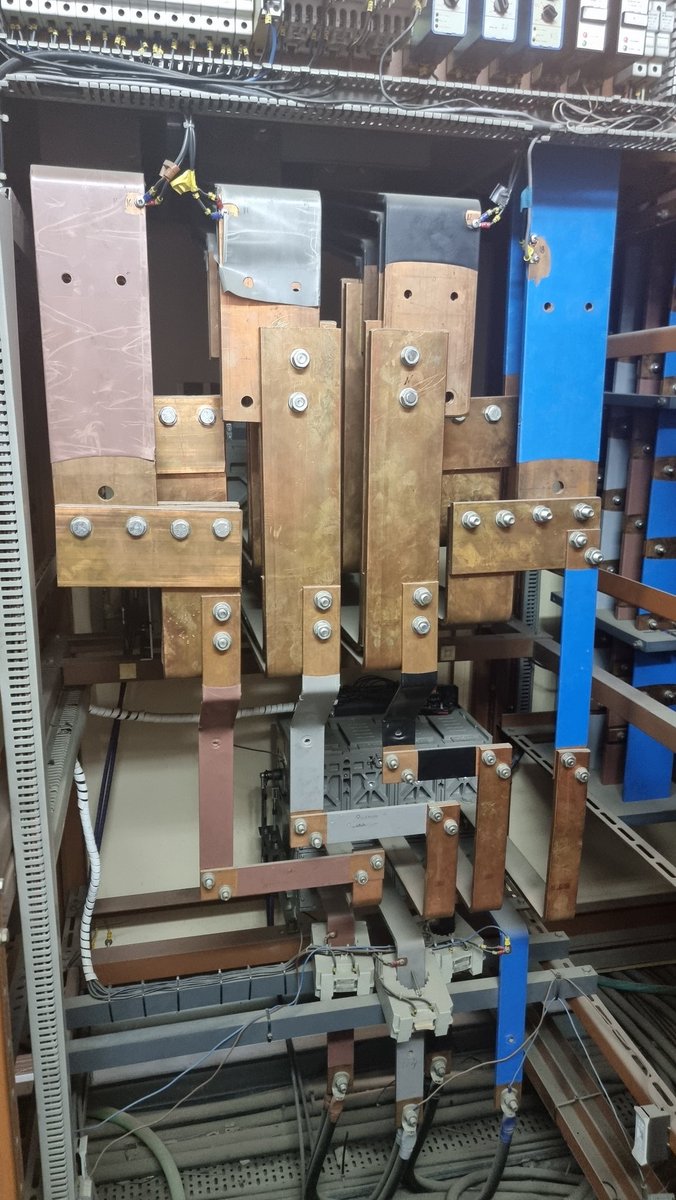 etemindustrial's tweet photo. Que también se encuentra uno buenas chapuzas en montajes industriales...@sr_instalador @ElectroFP @DomoElectra https://t.co/fnwcq5pZxf