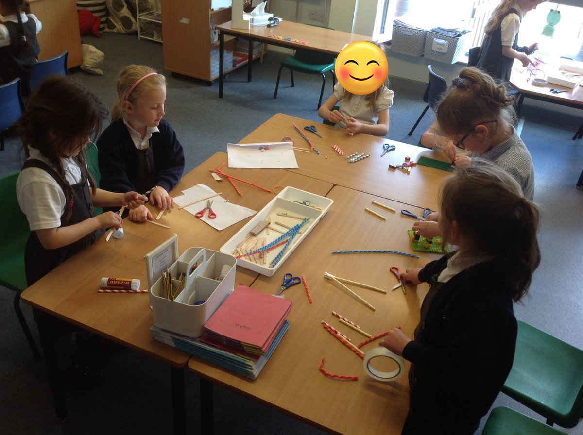 GBS_Grasshopper's tweet photo. We are having lots of fun exploring various materials to create our swing prototypes. We are finding that it's not as easy to make it 3D and move as we first thought! #GBS4DT https://t.co/r2AIf5onPz