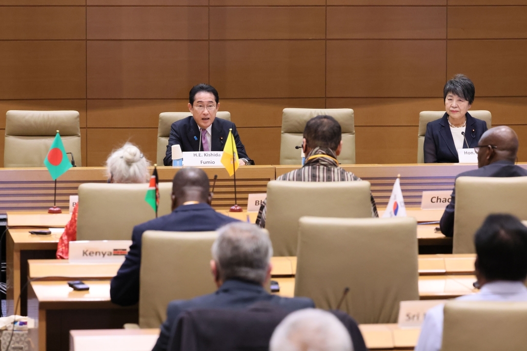 MofaJapan_jp's tweet photo. 4月25日、都内において「 #G7広島サミット に向けた #世界人口開発議員会議 ( #GCPPD 2023)」が開催され、 #岸田総理大臣 が出席し、基調講演を行いました。
https://t.co/TguFw8Xvwe https://t.co/urilSQl5Ap