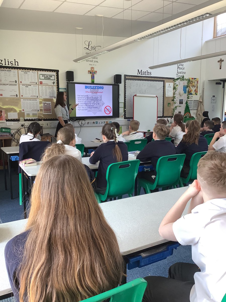 St Mary's Dukinfield (@stmarysduk) on Twitter photo Massive thank you to <a href="/gmpfraud/">GMP Economic Crime</a> for coming to speak to our Year 6 class about staying safe online. Massive thank you to <a href="/gmpfraud/">GMP Economic Crime</a> for coming to speak to our Year 6 class about staying safe online.