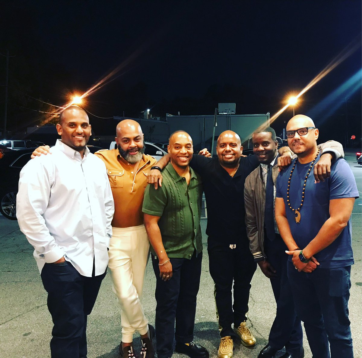 DrArmour1906's tweet photo. Happy 25th Alphaversary to me and my LB’s! @ZetaMuAlphas made April 25, 1998.  @apa1906NETwork https://t.co/JztPMtqPux