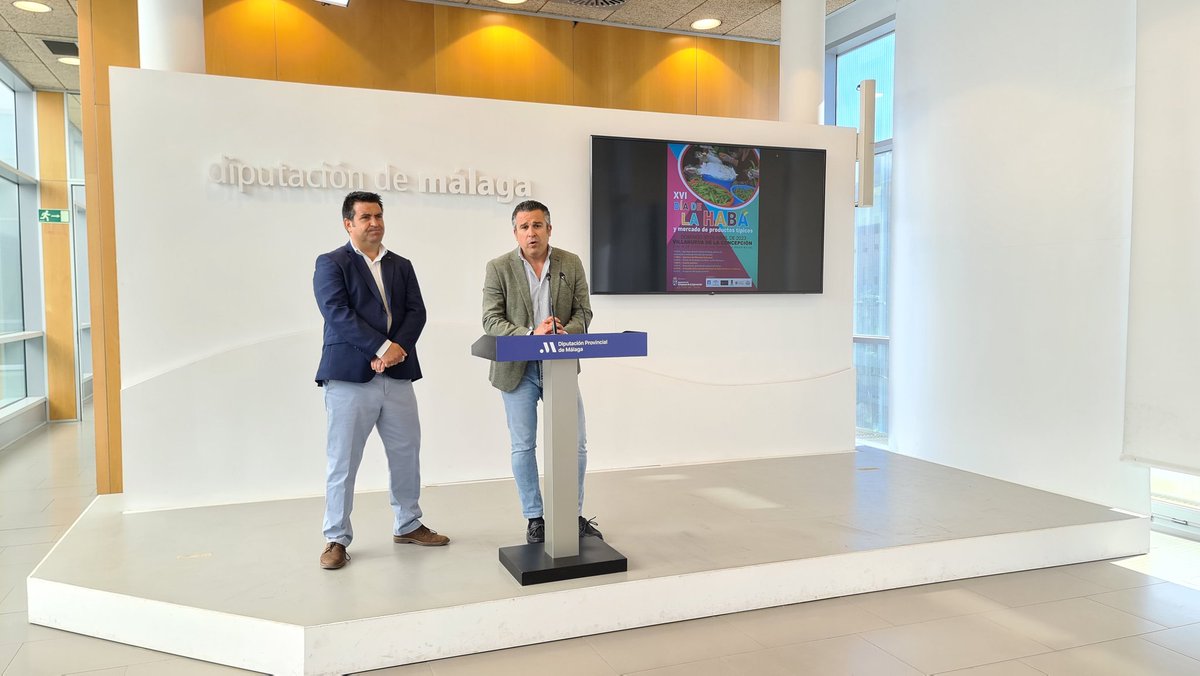 El diputado provincial <a href="/juanalvarezatq/">Juan Álvarez Cabello</a>  presenta junto al alcalde de <a href="/VVConcepcion/">VillanuevaConcepción</a>, Gonzalo Sánchez, el XVI #DíaDeLaHaba, Fiesta declarada de Singularidad Turística Provincial. 

En directo: 👉 malaga.es/endirecto y en el canal de Youtube de la Diputación de Málaga.