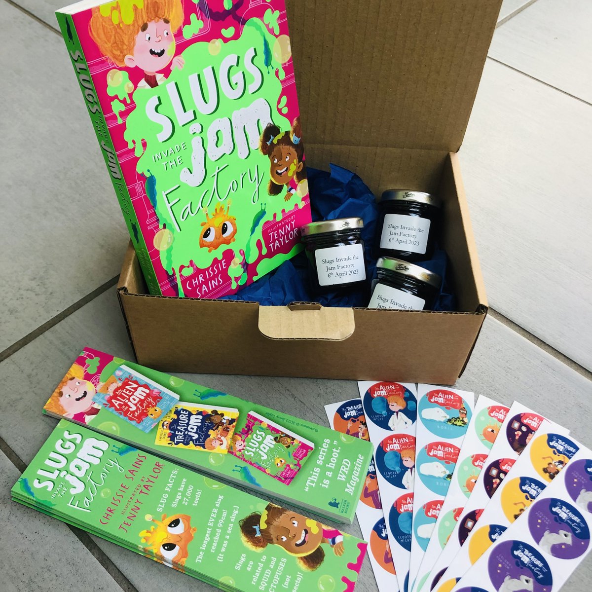 ⚡️SCHOOL BOOK GIVEAWAY!⚡️ 

👇I have three class goody boxes to giveaway!👇

Each box contains:
🐌1 x signed copy of 'Slugs Invade the Jam Factory'
🐌35 x bookmarks
🐌35 x stickers
🐌3 x mini jars of jam

Like, Follow and Reteet to win. Random winner selected 01/05. UK Only.