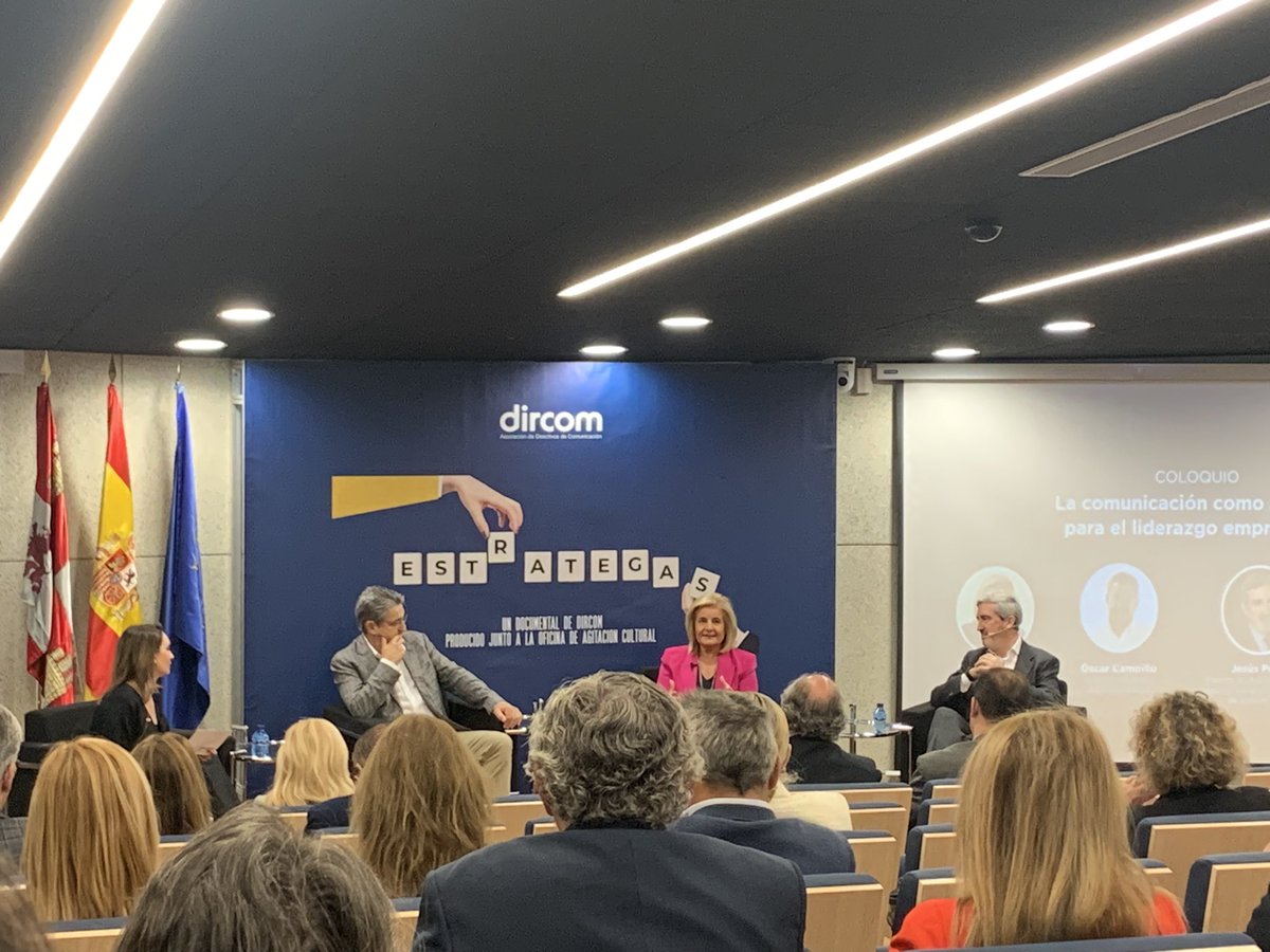 La #Comunicación debe ser parte de la estrategia de las empresas e instituciones para que estén al nivel de la dirección <a href="/jesus_presa/">Jesus Presa</a> <a href="/DircomCyL/">Dircom CyL</a> #Estrategas <a href="/oscarcampillo5/">Óscar Campillo</a> <a href="/Fatima_Banez/">Fatima Bañez</a>