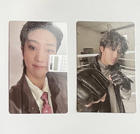 xmi_neg's tweet photo. @WHOTHE8 検索から失礼します🙇🏻‍♀️
こちらのミンハオ所持しております!!💕付けさせて頂いたミンギュと交換可能なものございますでしょうか？？🖤ミンギュ🖤 https://t.co/xOkPnItm7N