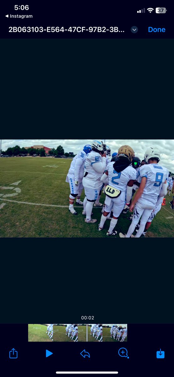 ZayDelgado15's tweet photo. Special Game this weekend after a long emotional week. 2 TD and a big Team win 💪. #LLD . May we remember the unity this game brings us. Cherish every moment you have with your loved ones . 🙌🏽🙌🏽. #Brotherhood #Relentless @TaftRaider https://t.co/5jl3GUIc3T