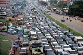 Yourplug_1's tweet photo. Kenyans going to kinembe road yet mai mahiu is free. 😅 https://t.co/Ul1V8V6SoS
