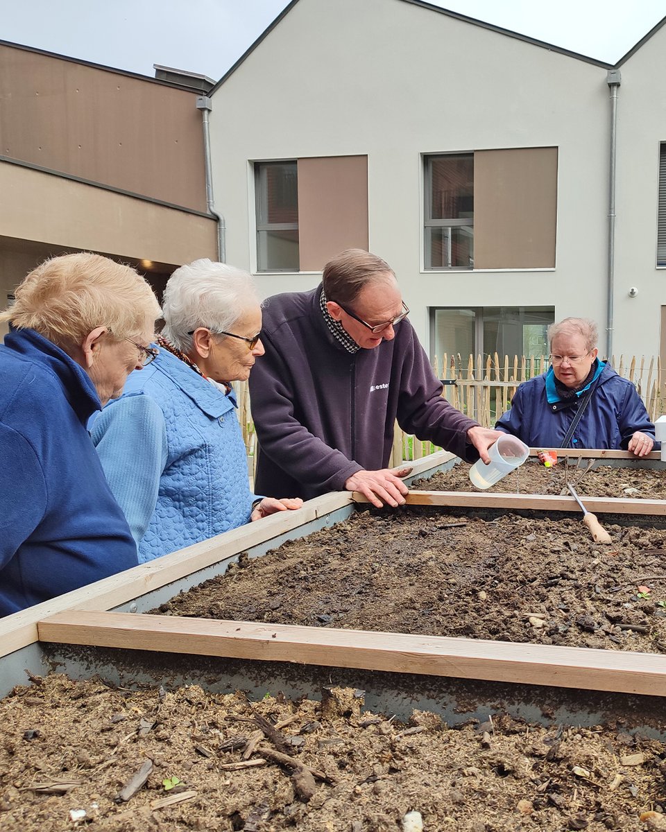 API_Residence's tweet image. Après-midi dansant, Crêpes Party, Yoga du rire, Jardinage... Récap des activités des résidents de @StAndre59350 qui ont emménagé depuis le 1er avril 📷 🤩

#APIRésidence #LesSeniorsEpanouis #ResidenceSeniors #Séniors #VivreEnsemble #BienVieillir