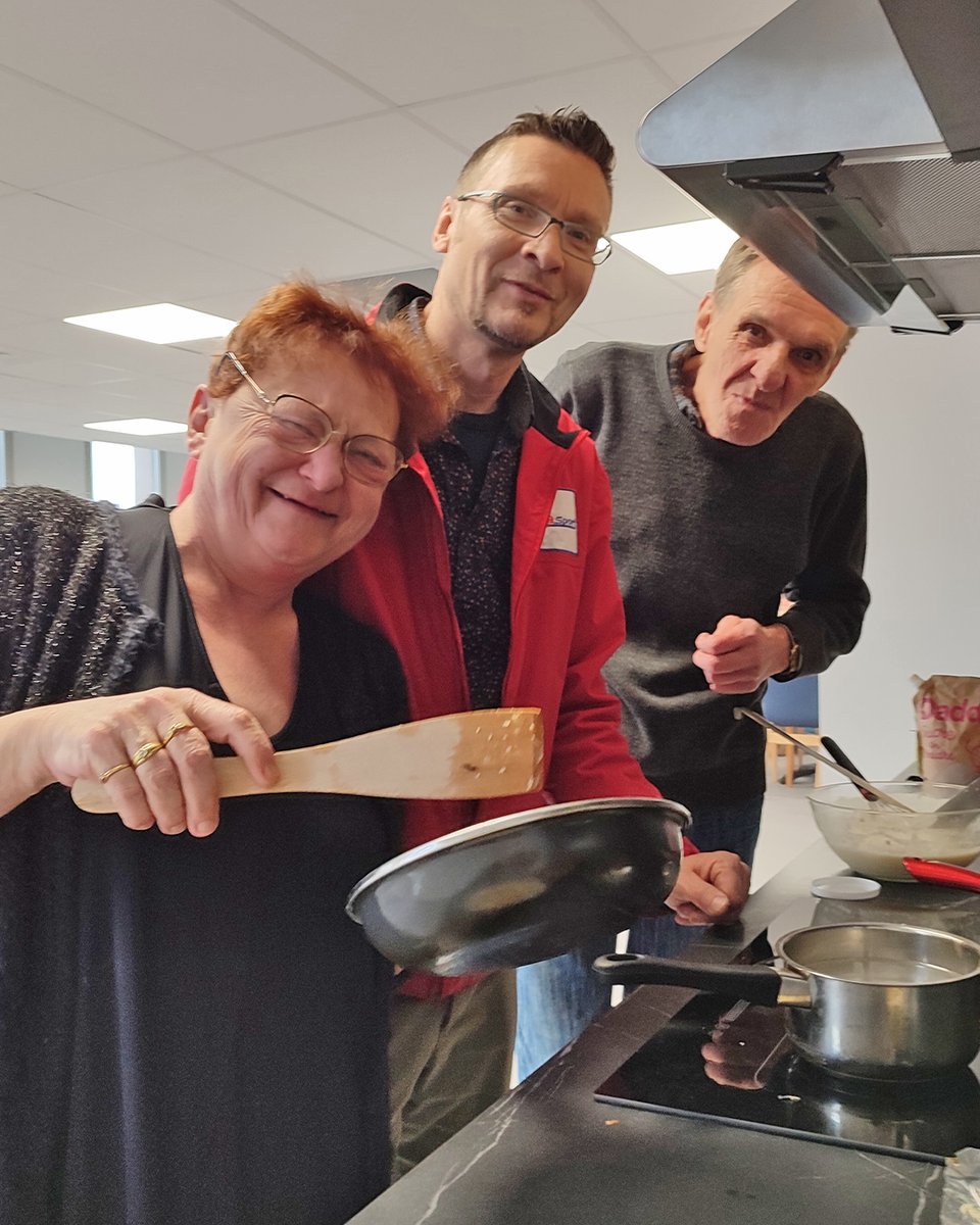 API_Residence's tweet image. Après-midi dansant, Crêpes Party, Yoga du rire, Jardinage... Récap des activités des résidents de @StAndre59350 qui ont emménagé depuis le 1er avril 📷 🤩

#APIRésidence #LesSeniorsEpanouis #ResidenceSeniors #Séniors #VivreEnsemble #BienVieillir