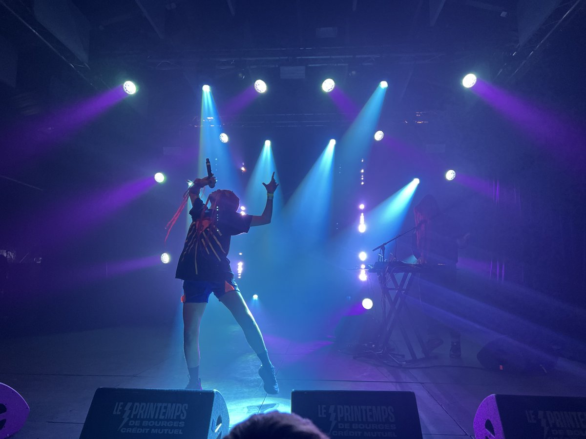 FondationCMA's tweet photo. Back to Bourges ! La scène musicale suisse a fait vibrer les festivaliers avec La Colère et Baby Volcano lors des Les iNOUïS du Printemps de Bourges et du Le Printemps de Bourges. Félicitations pour leurs performances survoltées 🔥🔥🔥 #musique #festival #Bourges https://t.co/D6IyOEL79y