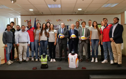 madison_mk's tweet photo. El viernes tuvo lugar la presentación del #CircuitoNacionaldeVoleyPlaya 2023. El circuito está formado por ocho pruebas que tendrán lugar en diferentes localidades del territorio español.
¡Desde @madison_mk estamos orgullosos de promover el mejor circuito español de voley playa! https://t.co/kO4Jt8SUAM