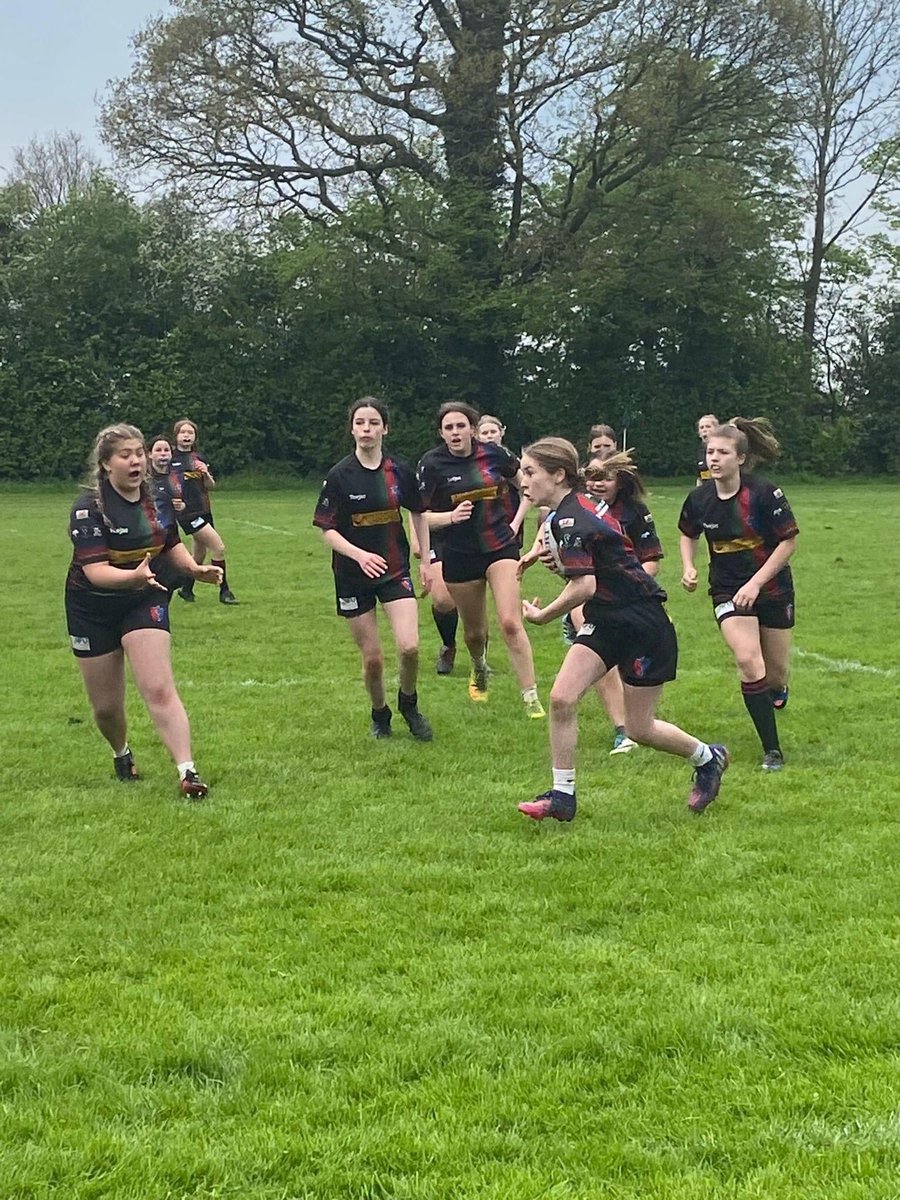 Wythnos brysur i’r Gwylliaid!
🏉Dan12&amp;14 wedi mwynhau twrnament yng Nghaer dydd Sul🙌🏻
🏉D12 &amp;16 i ffwrdd yn erbyn <a href="/YCeltiaid/">Y Celtiaid</a>  nos iau
🏉D14 i ffwrdd yn <a href="/LadiesCobra/">COBRA Ladies</a> dydd Sul!
#eihaneshi
