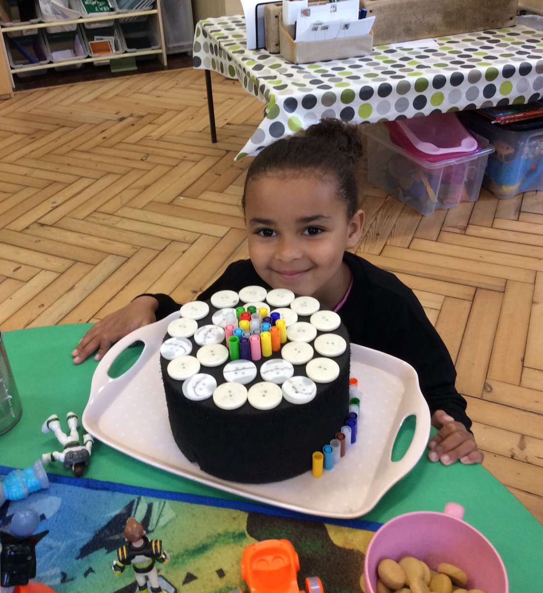 “It’s a birthday cake for my sister Phoebe.” <a href="/yellow_columbia/">Yellow Room</a>