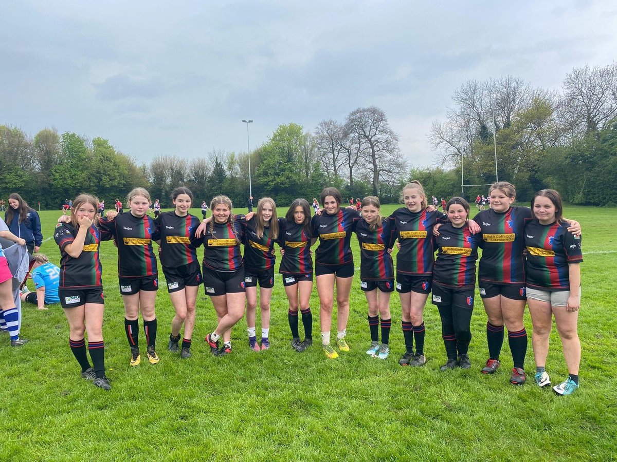 BMeirionnydd's tweet photo. Busy week of rugby!
🏉u12&amp;14s enjoyed a tournament at @ChesterRUFC on Sunday🙌🏻
🏉u12 &amp; 16 away in Pwllheli against @YCeltiaid  on Thursday
🏉u14s away at @LadiesCobra  on Sunday! 
Pob lwc!❤️🖤 https://t.co/WYDPR1vMzK