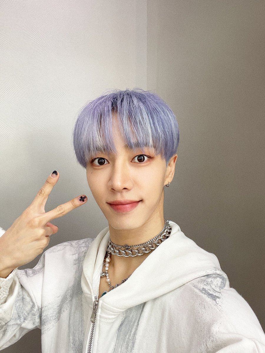 Highlight_AUent's tweet photo. 🗓 놓칠 수 없는 오늘의 하이라이트(Highlight)

✅ 18:00 [기광] SBS M 더쇼 (채널 SBS M, SBS FiL)
✅ 19:00 [기광] 오늘의 주우재 

케이팝의 포식자로 변신한 기광💚
오늘도 멋있는 무대를 보여줄
SBS M 더쇼에서 만나요👋

#하이라이트 #HIGHLIGHT
#이기광 #LEEGIKWANG 
#Predator #프레데터 https://t.co/E71FYr75xI