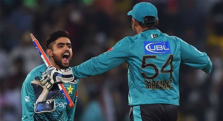 A one captain who's win 11 consecutive series, win ICC champions 🏆 remove it from his captaincy because he lost one series, but a men who's lost multiple series taking a team from 1st to 3rd position can't be changed...!! Why??