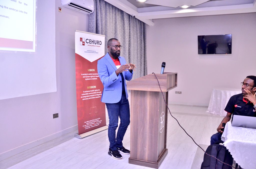 cehurduganda's tweet photo. ❝A surrogate mother, must be at least 25 years old and should have given birth to at least one child.❞ 
~ Counsel Ronald Bagaga | Principal Legislative Counsel Legal &amp; Parliamentary Affairs Committee shares on the Assisted Reproductive Technologies (ART) Bill 2021.
#LSNRetreat https://t.co/iaPSG9DwVb