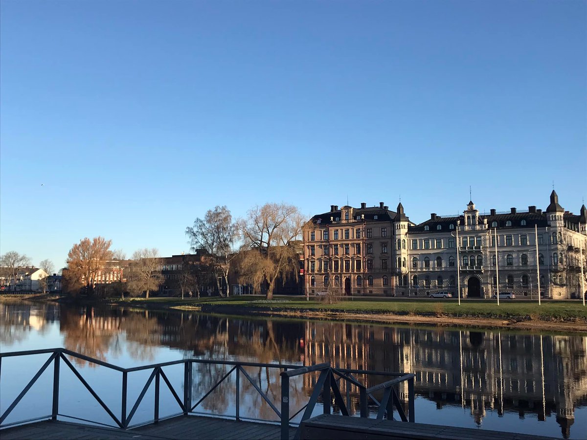 Förbereder veckans församlingsbesök som tar mig från Karlstad till Göteborg, Enköping, Uppsala och Strängnäs
Som församlingsrådgivare hos <a href="/Verbum/">Verbum</a> har jag förmånen att få besöka <a href="/svenskakyrkan/">Svenska kyrkan</a> församlingar, lyssna till dem och bolla frågor om medlemsvård, mission och kommunikation