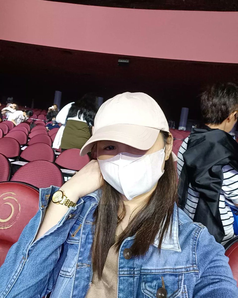 CarpoNorescilla's tweet photo. MY BEST MONTH EVER ♡🧸🌷 
#FreenBeckyAromagicare #srchafeen #beckysangles https://t.co/bPPH9RoDUu