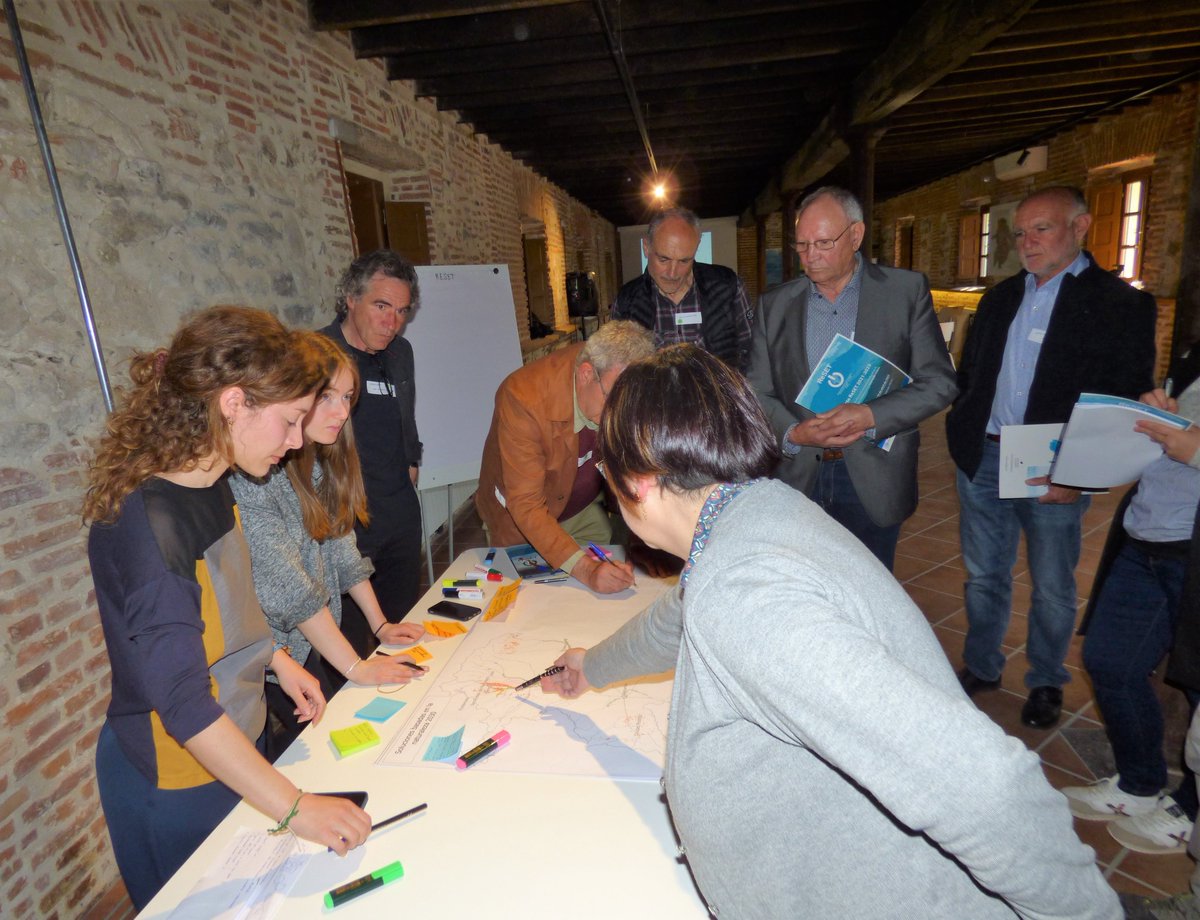 icatalist's tweet photo. We organised the third participatory workshop of the @h2020reset with the @KingsCollegeLon. There, the first results of the project &amp; how to make key investments in climate change adaptation economically, environmentally &amp; socially viable in the Duero catchment were discussed. https://t.co/S0ewGUHPPt