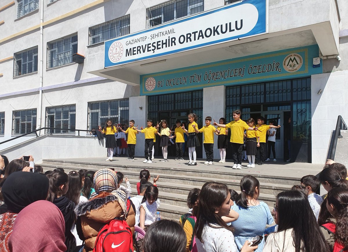 hsngdogan's tweet photo. Gaziyurt İlkokulu 
23 Nisan Kutlama programı 
#23NisanKutluOlsun 
@GAZIYURTILKOKUL 
@MervesehirO2020 
@yunusaktas02 
@nailda19026455 
@SehitkamilMEM https://t.co/RUEEzKOMKw