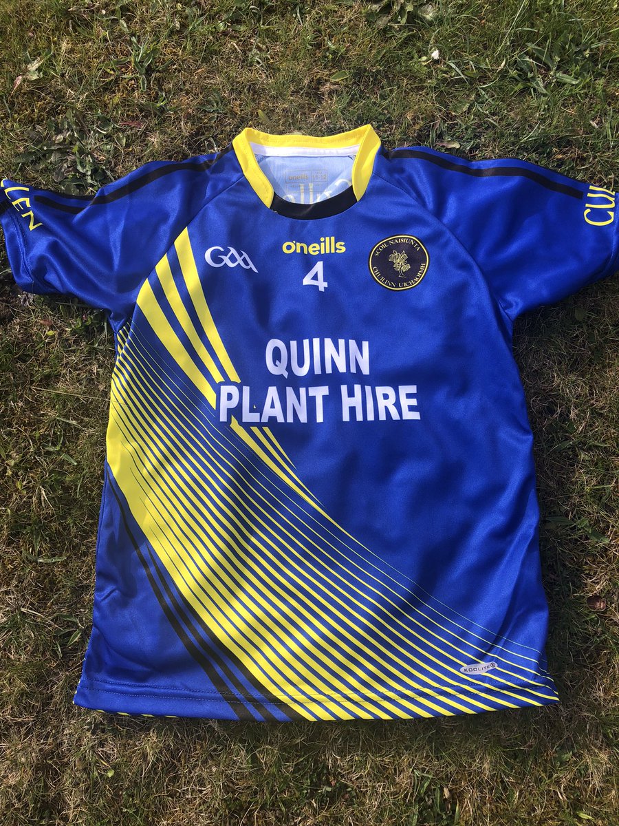 cullenjuvgaa's tweet photo. Best of luck to our Cullen NS boys  rural schools team this morning in Banteer, kitted out in their fabolous New Jersey’s so kindly sponsored by Quinn Plant Hire👏👏🔵🟡🔵🟡 https://t.co/ziwbvq6WLL