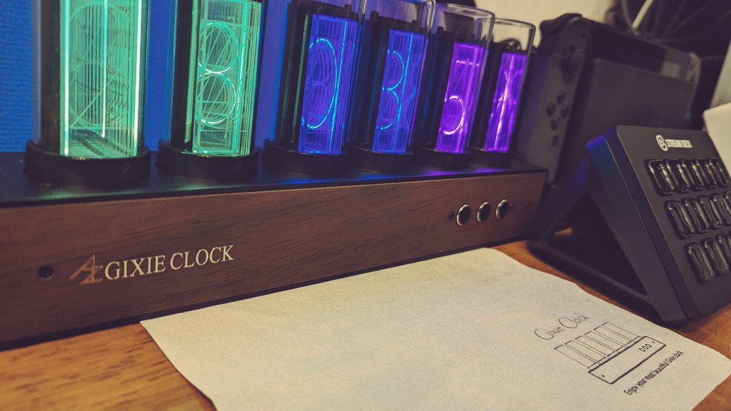 RT1DWba8q4As7LF's tweet photo. #GixieClock 最高! https://t.co/Mxy8PtxNV8